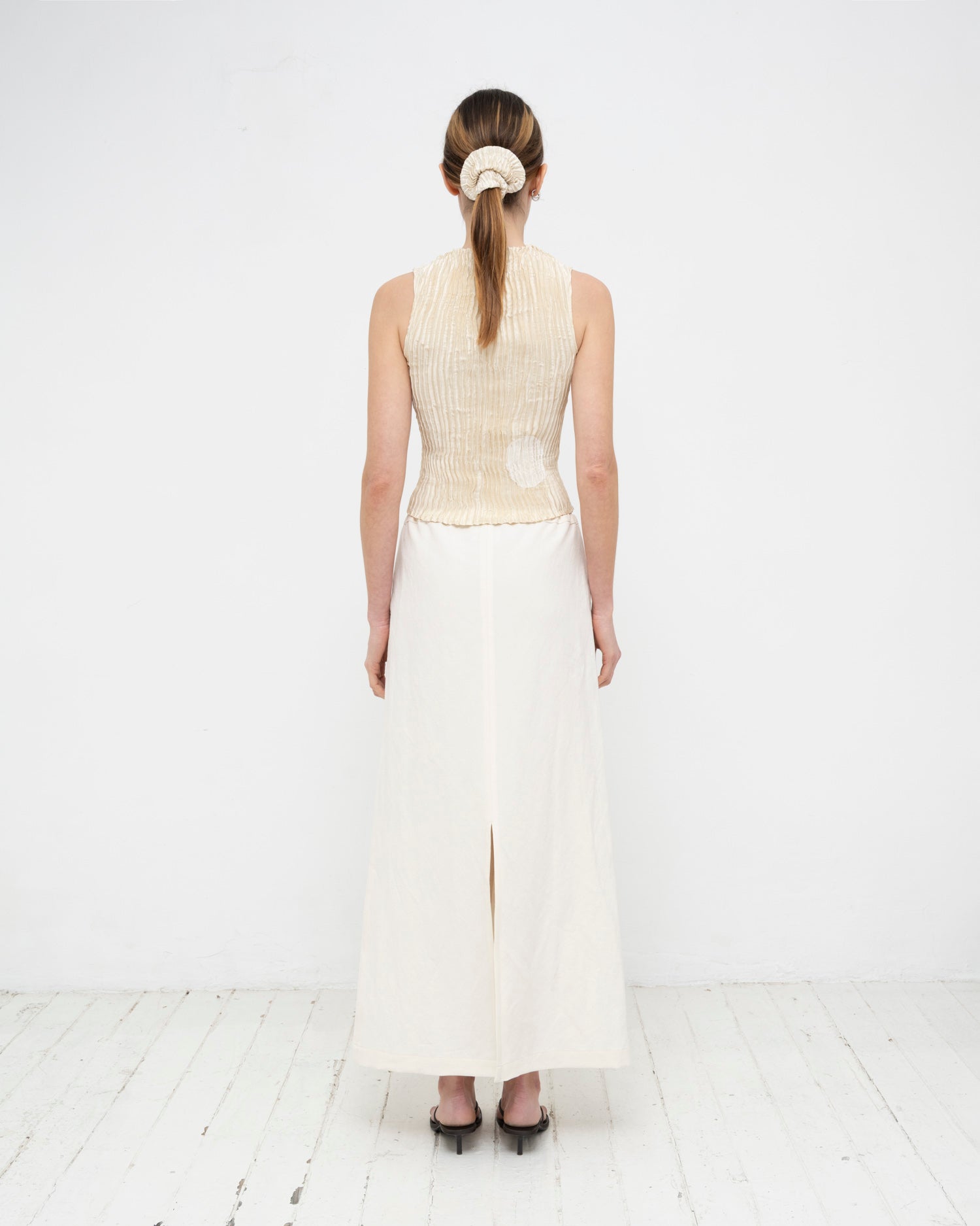 Plissé Satin Silk Appliqué Tank Top